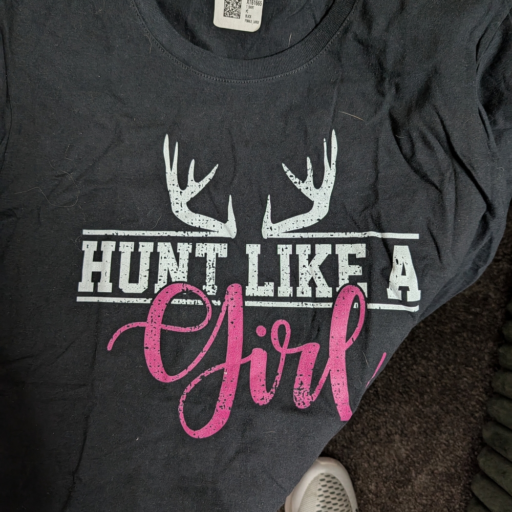Amazon Women's Tee - Black and Pink